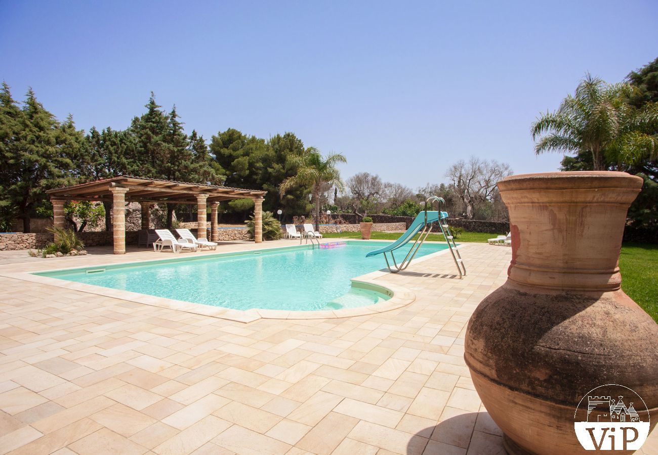 Villa in Tuglie - Villa mit Pool und Pferdestall in der Nähe von Gallipoli m140