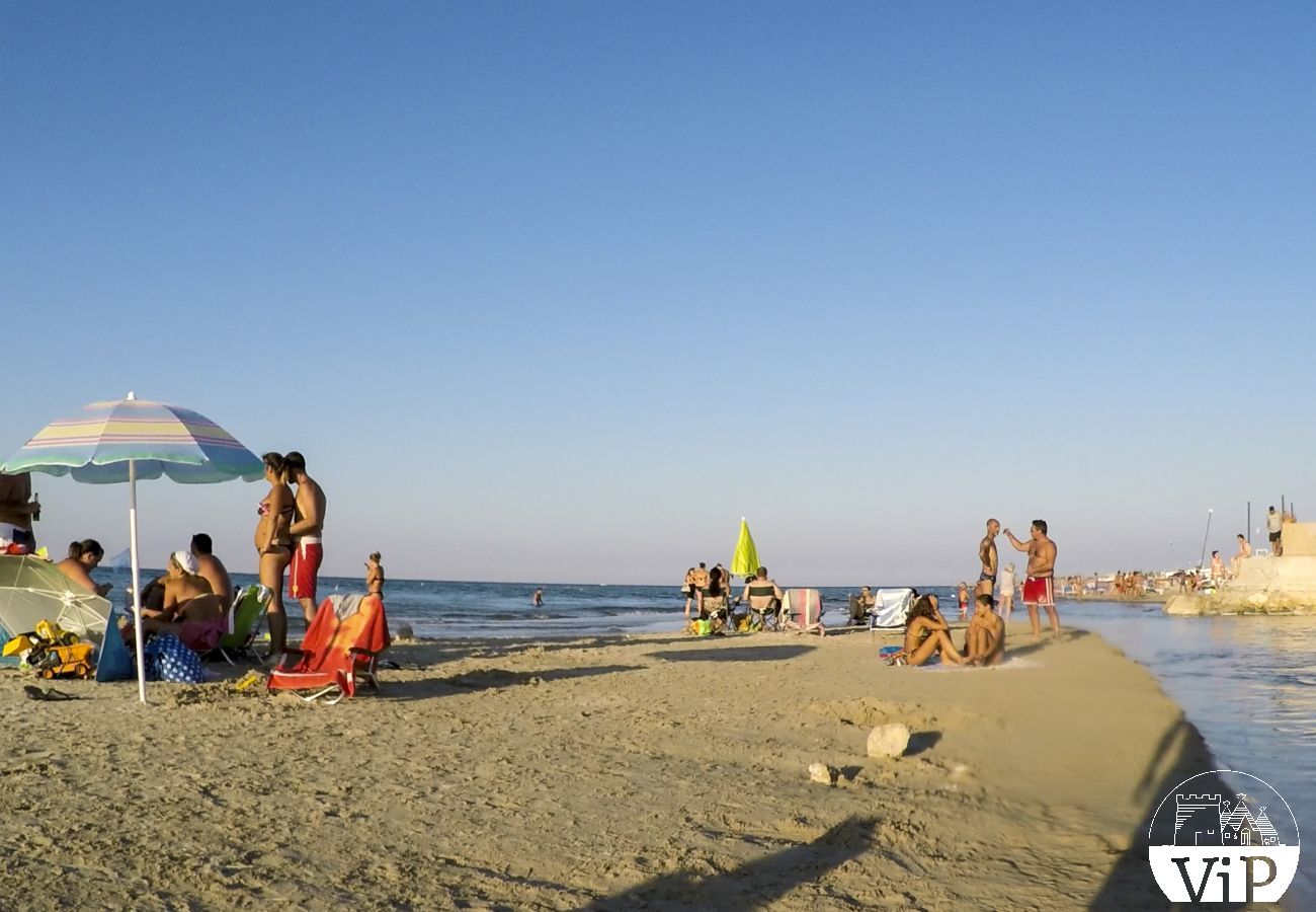 Ferienhaus in Spiaggiabella - Ferienhaus am Strand, Meerblick, 3 Schlafzimmer 2 Bäder m711