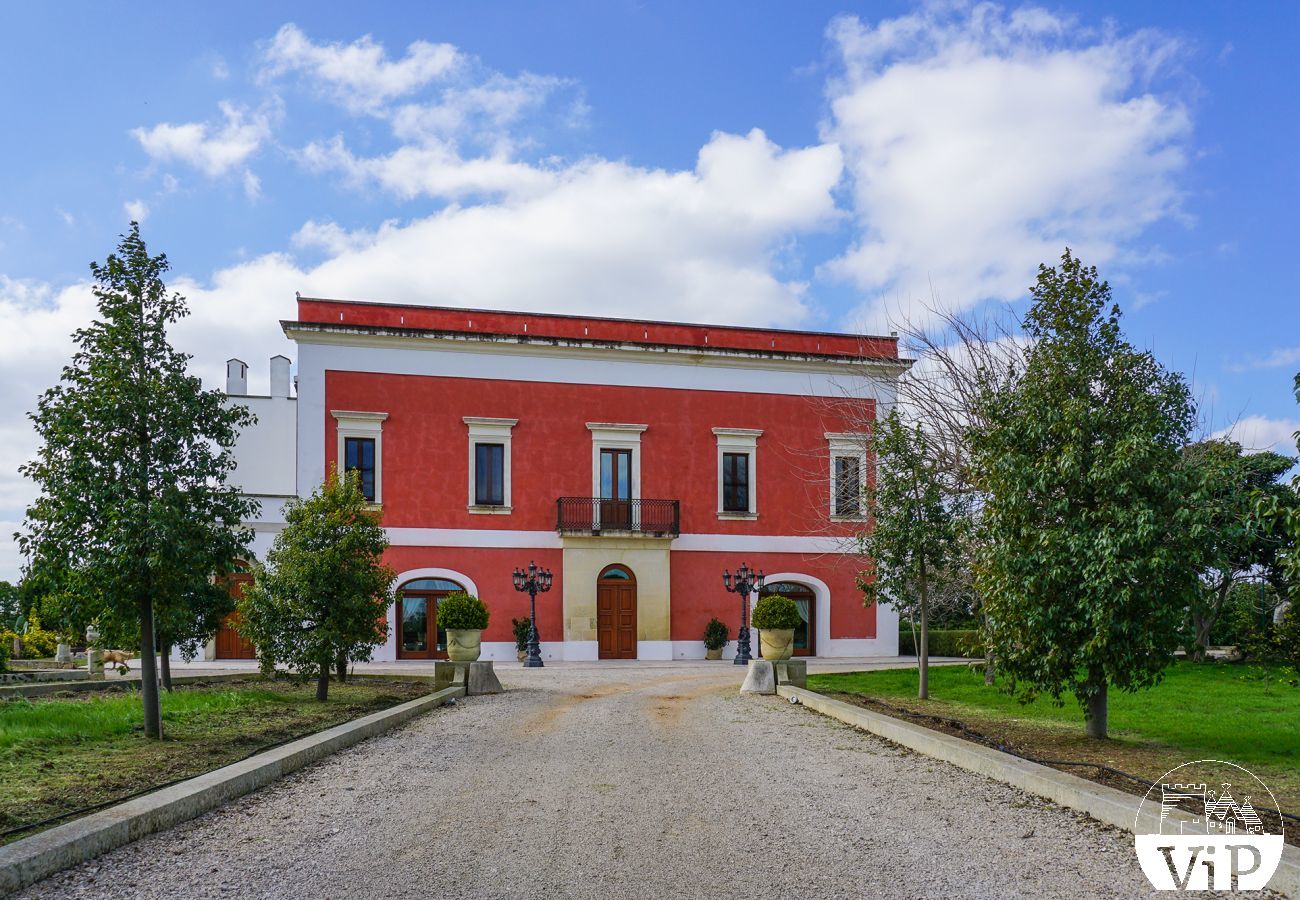 Villa in Galatina - Luxuriöse Ferienvilla mit privatem Pool in Apulien, 5 Schlafzimmer m800