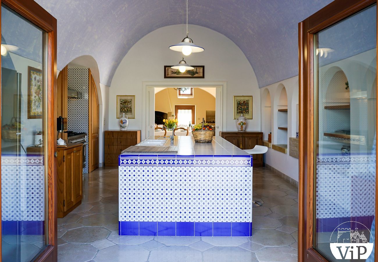 Villa in Galatina - Luxuriöse Ferienvilla mit privatem Pool in Apulien, 5 Schlafzimmer m800