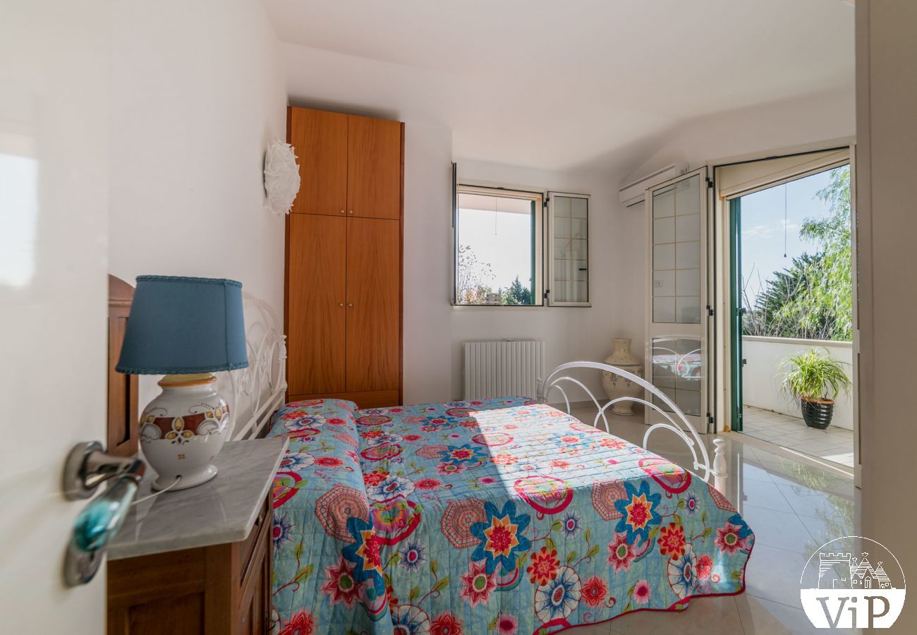 Villa in Corigliano d´Otranto - Ferienvilla mit großem privatem Pool, 5 Schlafzimmern und 4 Bädern m550