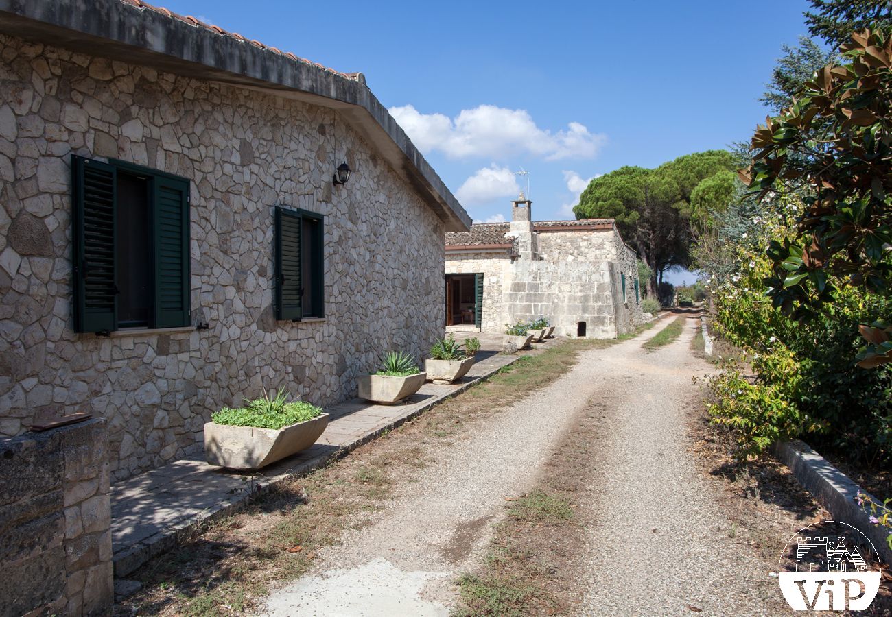 Villa in Corigliano d´Otranto - Landgut mit privatem Pool für große Gruppen m340