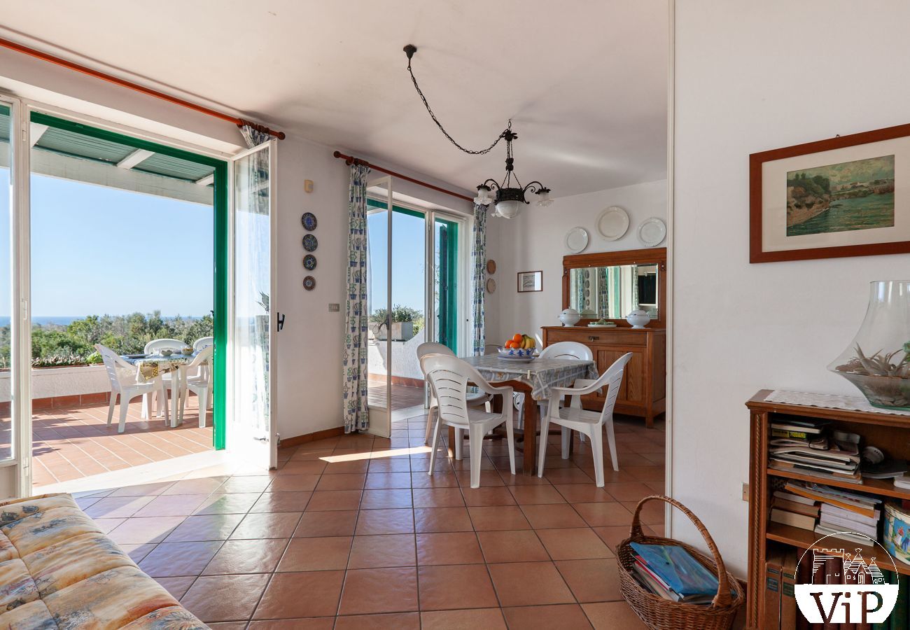 Villa in Torre San Giovanni - Villa mit Meerblick, Pool, 8 Schlafzimmer m450