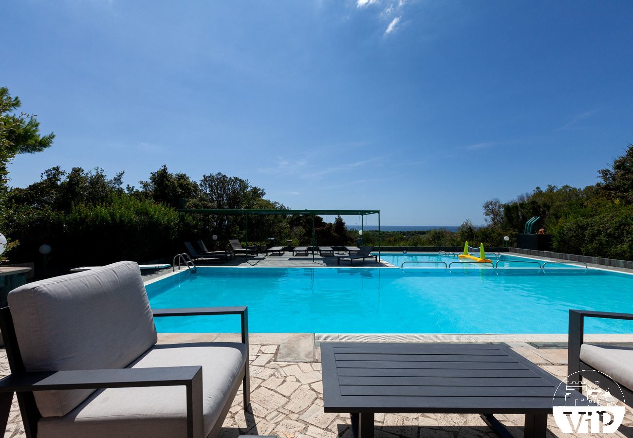 Villa in Torre San Giovanni - Villa mit Meerblick und Gemeinschaftspool, Ionisches Meer m451