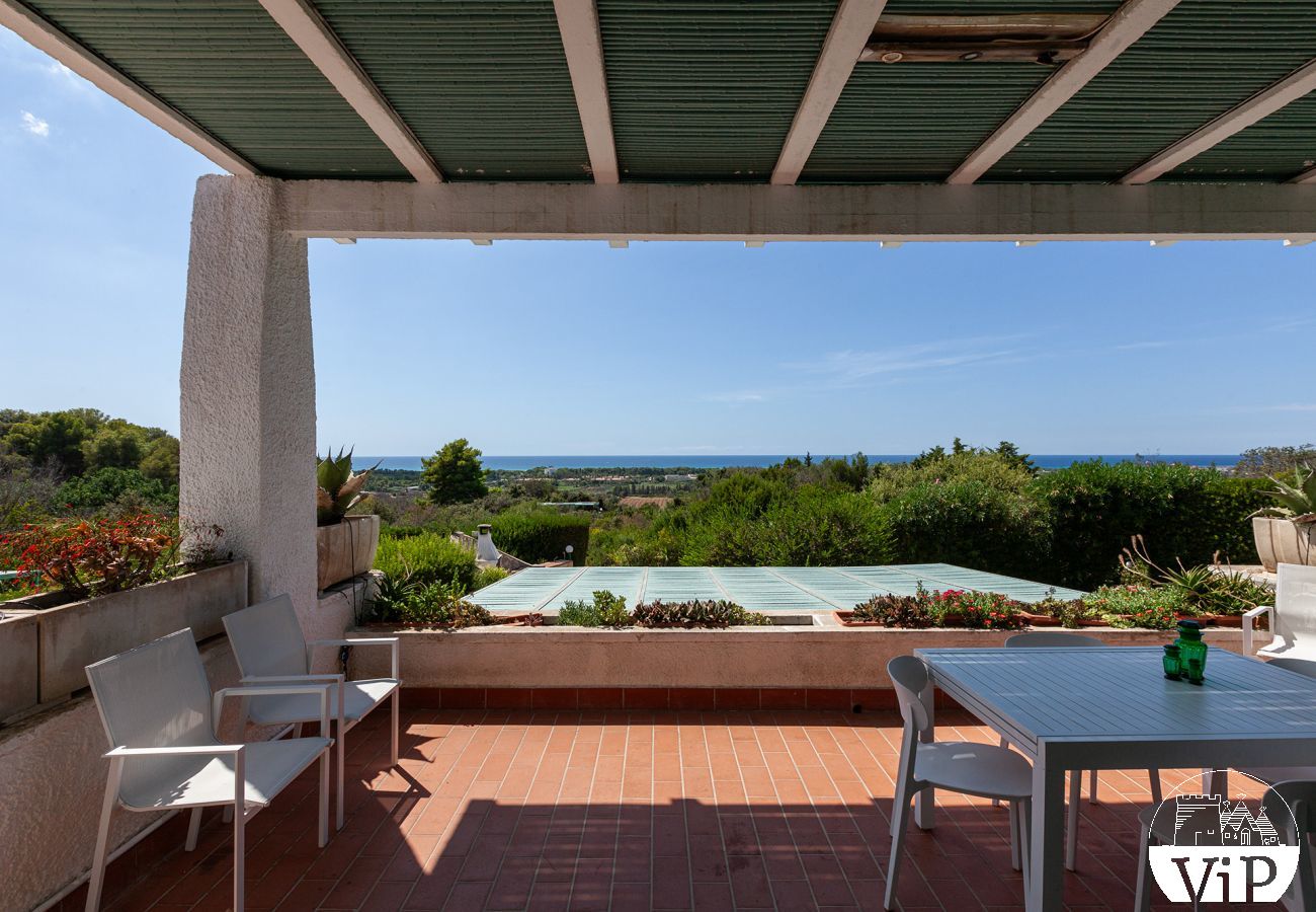 Villa in Torre San Giovanni - Villa mit Meerblick und Gemeinschaftspool, Ionisches Meer m451