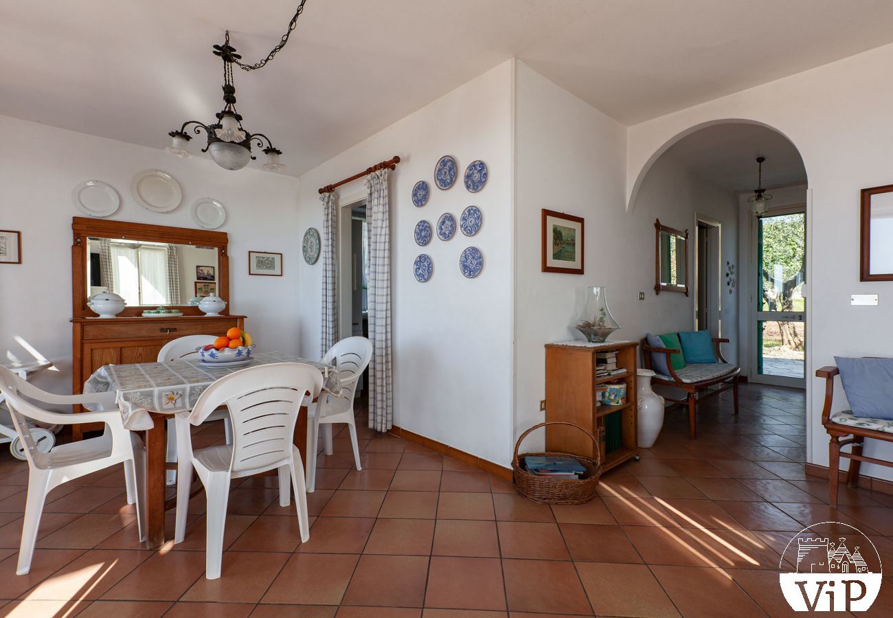 Villa in Torre San Giovanni - Villa mit Meerblick und Gemeinschaftspool, Ionisches Meer m451