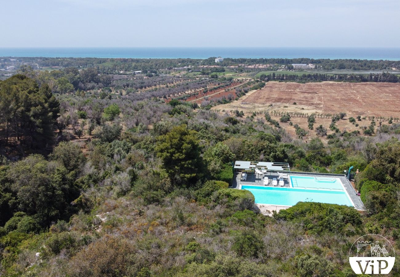 Villa in Torre San Giovanni - Villa mit Meerblick und Gemeinschaftspool, Ionisches Meer m451