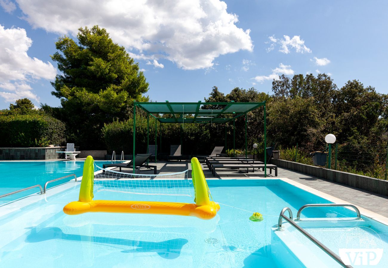 Villa in Torre San Giovanni - Villa mit Meerblick und Gemeinschaftspool, Ionisches Meer m451