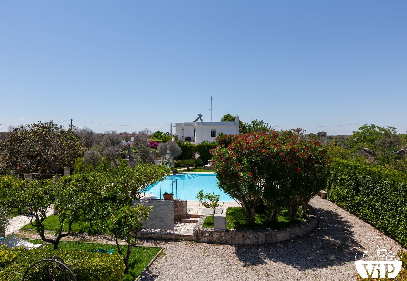 Villa in San Foca - Grosse Landhausvilla mit Pool  bei San Foca, m180