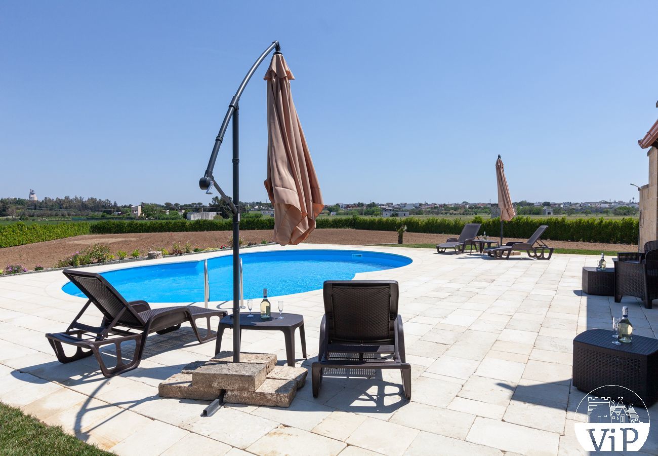 Villa in Galatina - Villa mit Pool, Jacuzzi, Sauna, Billard m860