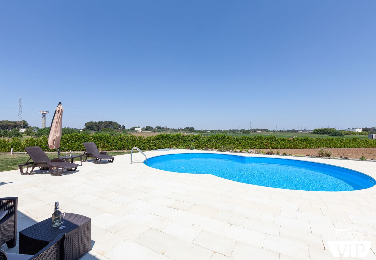 Villa in Galatina - Villa mit Pool, Jacuzzi, Sauna, Billard m860