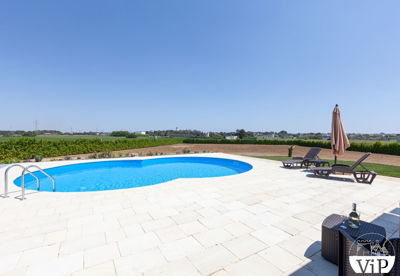 Villa in Galatina - Villa mit Pool, Jacuzzi, Sauna, Billard m860