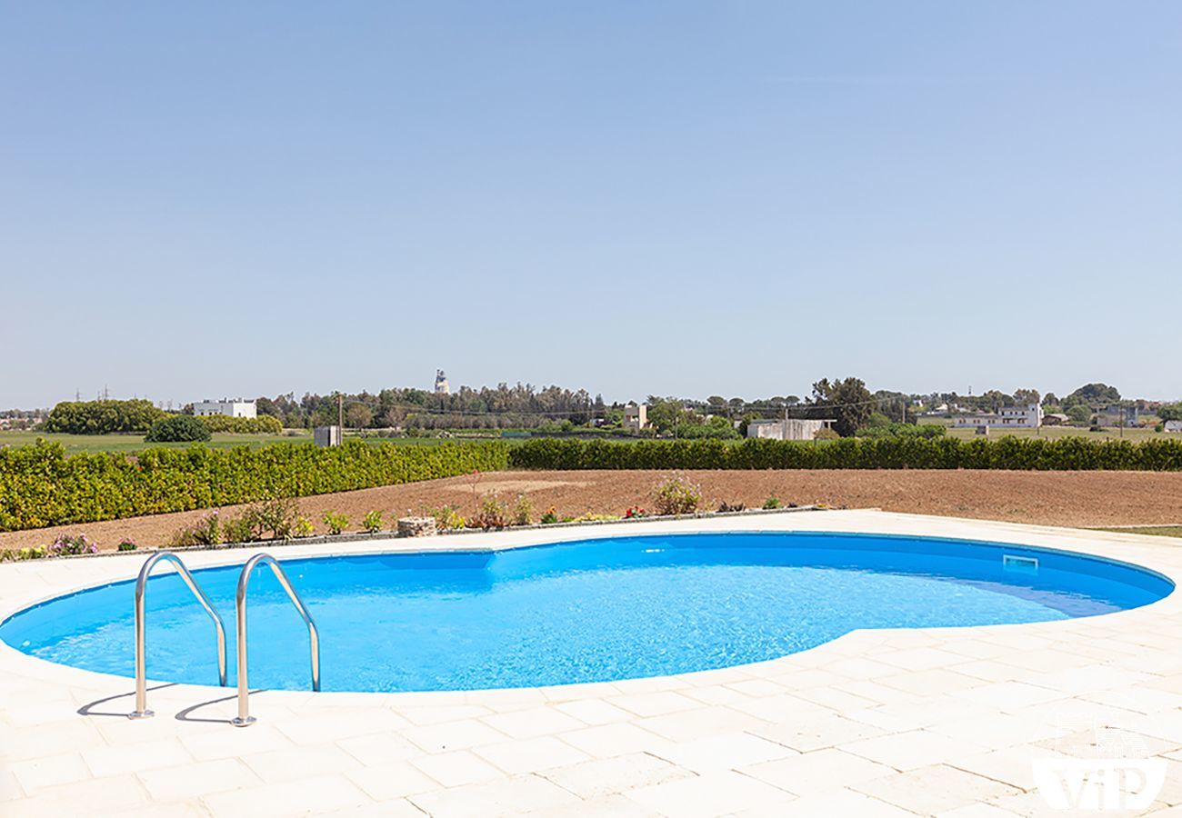 Villa in Galatina - Villa mit Pool, Jacuzzi, Sauna, Billard m860