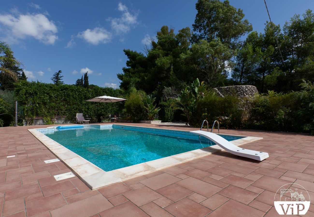 Villa in Tuglie - Villa Pool Tennis 5 Schlafzimmer Klima WiFi m141