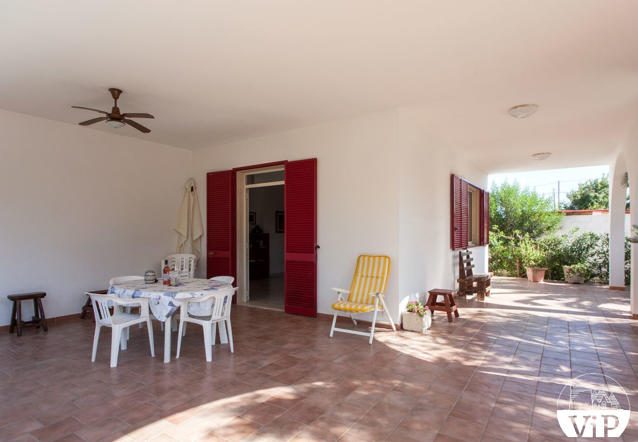 Villa in Porto Cesareo - Ferienhaus mit privatem Pool, Nahe Strand, 3 Schlafzimmer, m511