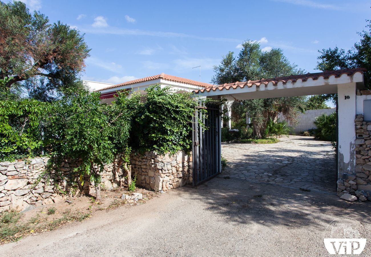 Villa in Porto Cesareo - Ferienhaus mit privatem Pool, Nahe Strand, 3 Schlafzimmer, m511