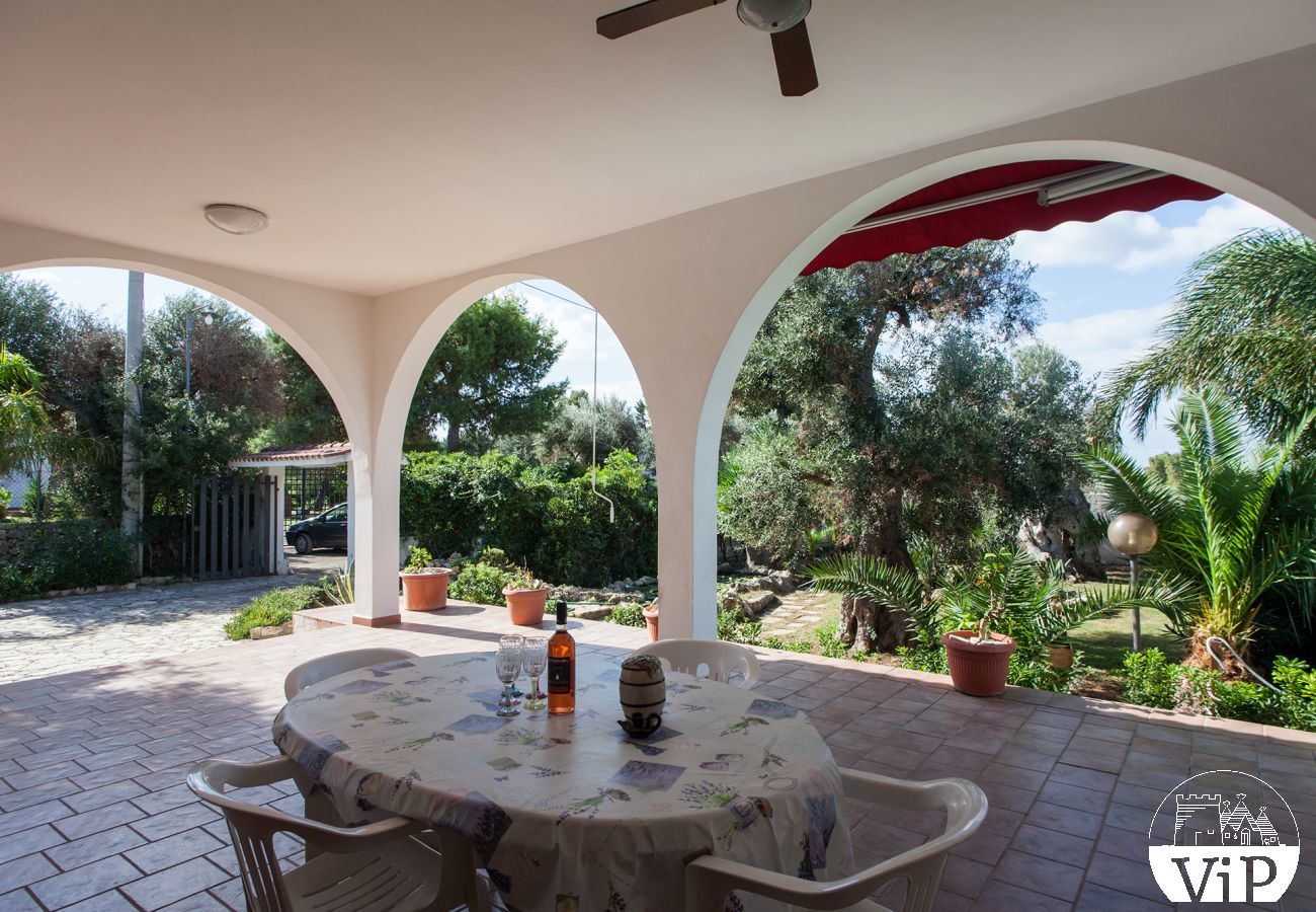 Villa in Porto Cesareo - Ferienhaus mit privatem Pool, Nahe Strand, 3 Schlafzimmer, m511