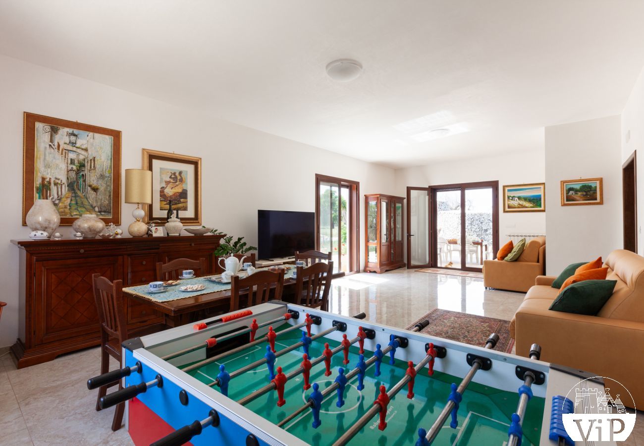 Villa in Carpignano Salentino - Villa pool garten wifi elektroauto laden m900