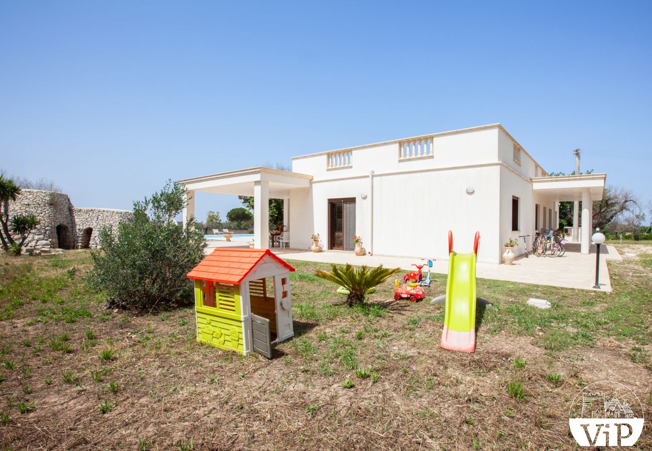 Villa in Carpignano Salentino - Villa pool garten wifi elektroauto laden m900