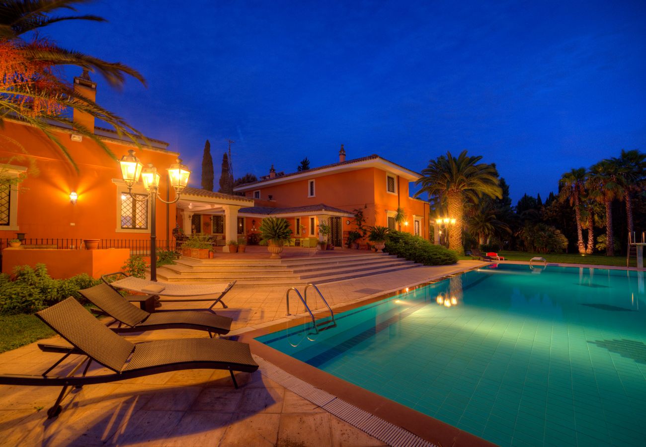 Villa à Lecce - Maison d'hôtes piscine, football, tennis, beach volley m990 