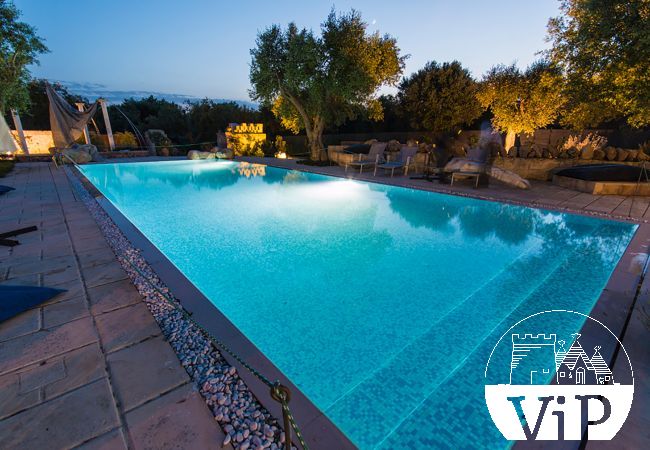 Villa à Carpignano Salentino - Authentique masseria dans les Pouilles avec piscine, jacuzzi, trulli et pajare m595