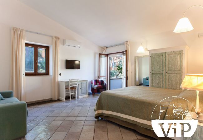Villa à Neviano - Grande villa de vacances près de Gallipoli, 6 chambres, 6 salles de bains, piscine privée m200