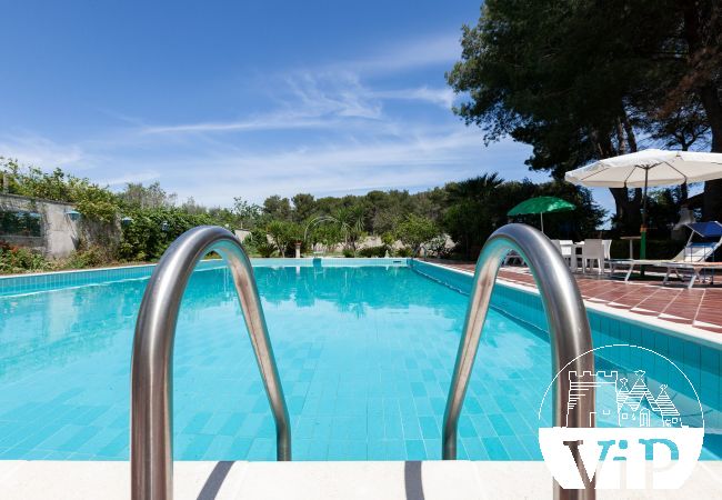 Villa à Oria - Villa avec grande piscine et beau jardin, 4 chambres, 3 salles de bain, m215