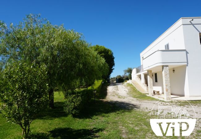 Appartement à Muro Leccese - Studio dans villa avec piscine et terrain de volley m661