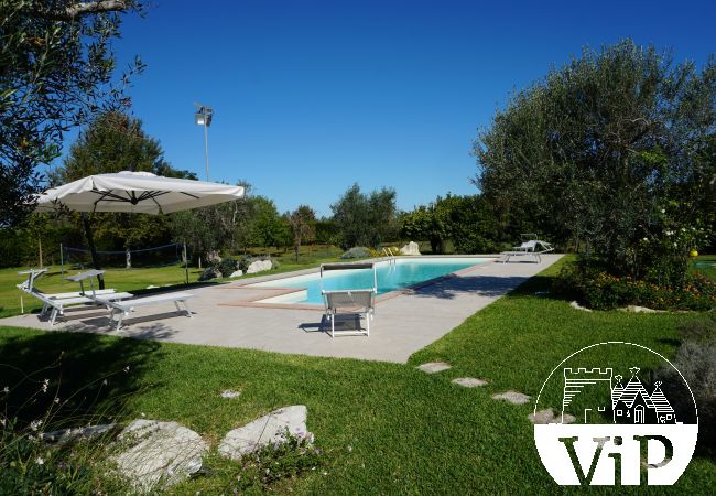 Appartement à Muro Leccese - Studio dans villa avec piscine et terrain de volley m661