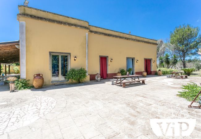 Villa à San Donato di Lecce - m313