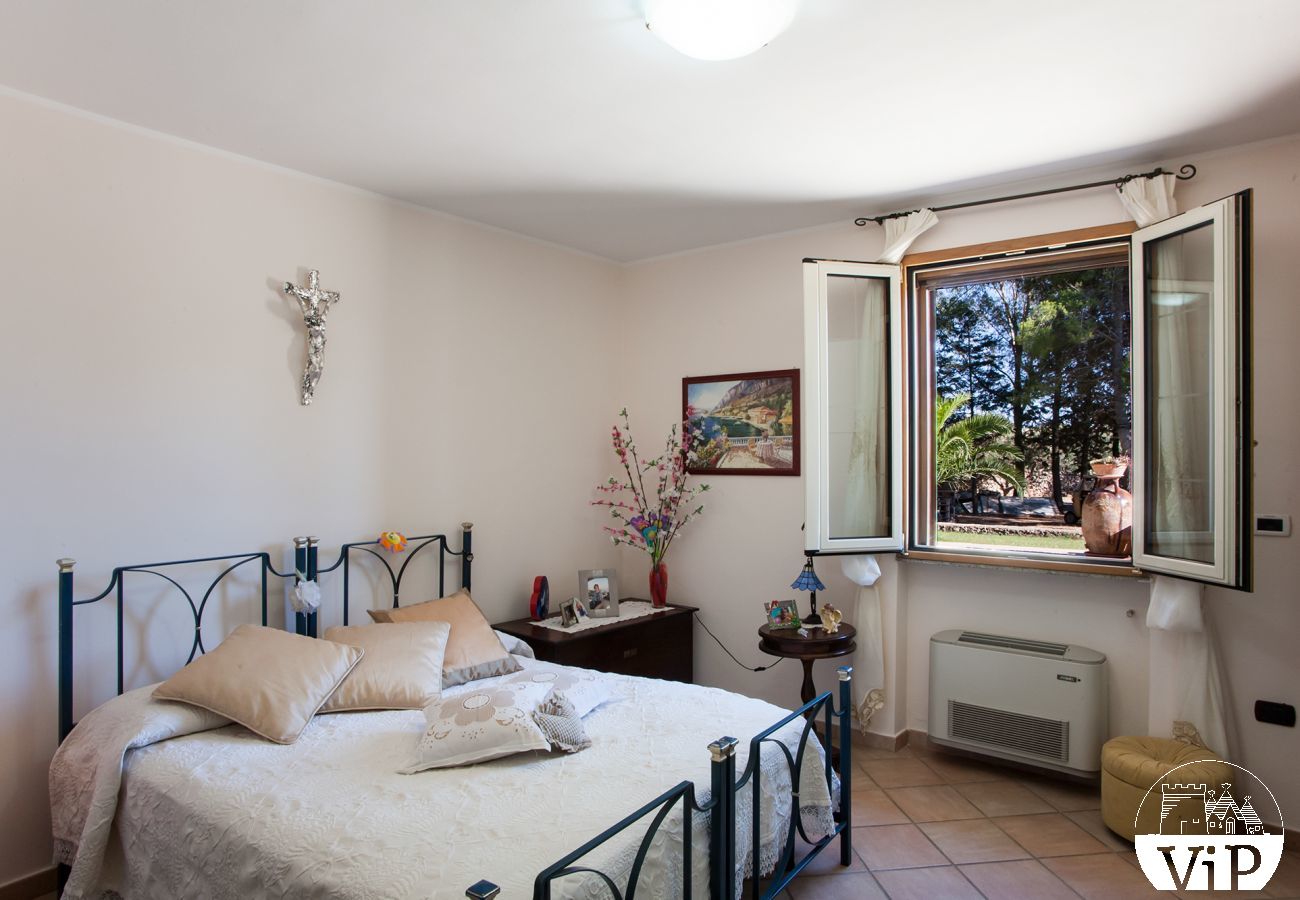 Villa à Tuglie - Villa avec piscine privée et centre équestre proche Gallipoli m140