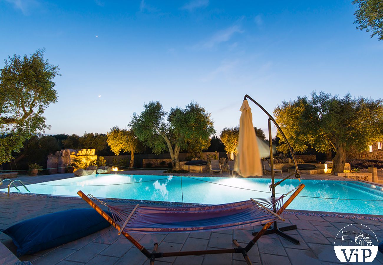 Villa à Carpignano Salentino - Authentique masseria dans les Pouilles avec piscine, jacuzzi, trulli et pajare m595