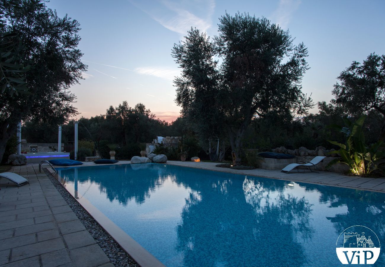 Villa à Carpignano Salentino - Authentique masseria dans les Pouilles avec piscine, jacuzzi, trulli et pajare m595