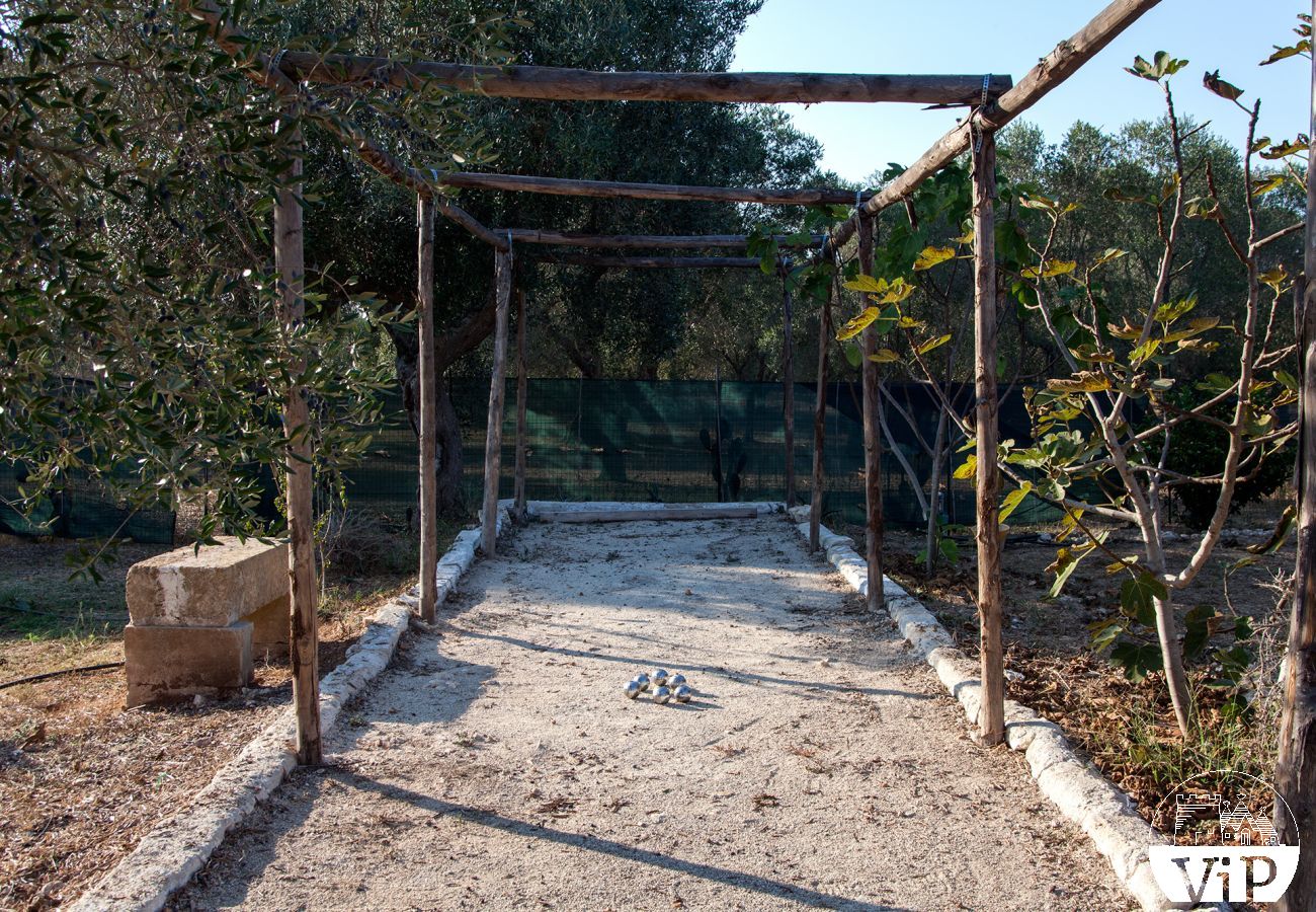 Villa à Carpignano Salentino - Authentique masseria dans les Pouilles avec piscine, jacuzzi, trulli et pajare m595