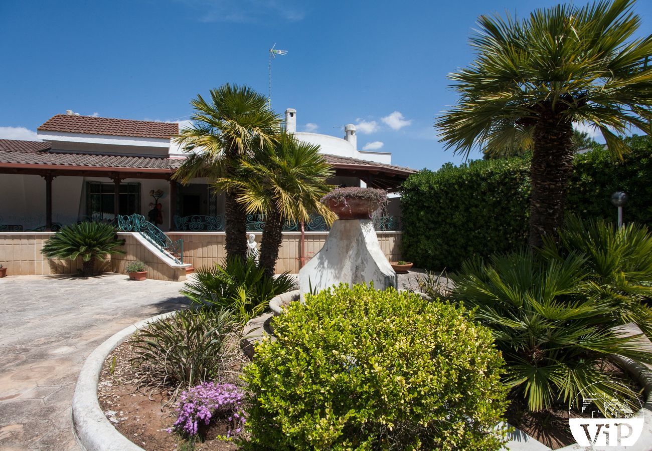 Maison à Sant'Isidoro - Villa de vacances avec vue sur la mer, à 50 m de la  plage de Sant'Isidoro m524