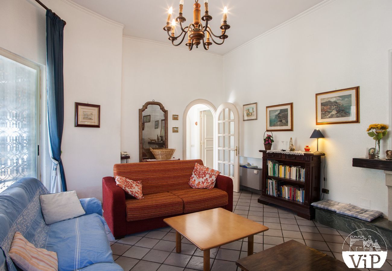 Maison à Sant'Isidoro - Villa de vacances avec vue sur la mer, à 50 m de la  plage de Sant'Isidoro m524