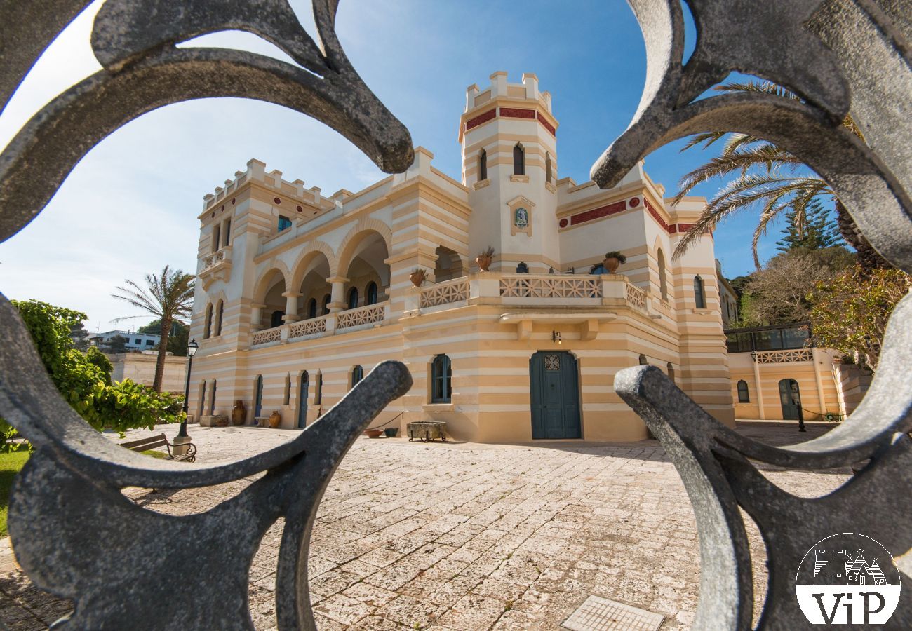 Villa à Vitigliano - Villa typique du Salento proche plages et côtes rocheuses, avec piscine privée m250