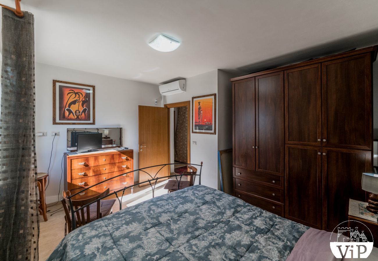 Appartement à Carpignano Salentino - Appartement avec piscine et terrain de foot à partager pour un séjour dans les Pouilles m401