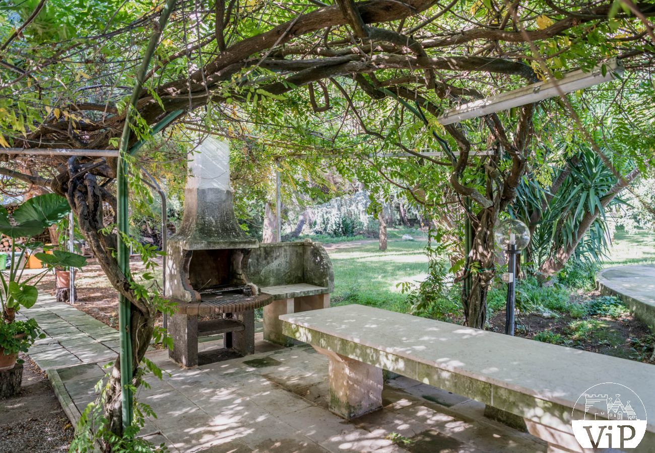 Appartement à Carpignano Salentino - Appartement avec piscine et terrain de foot à partager pour un séjour dans les Pouilles m401