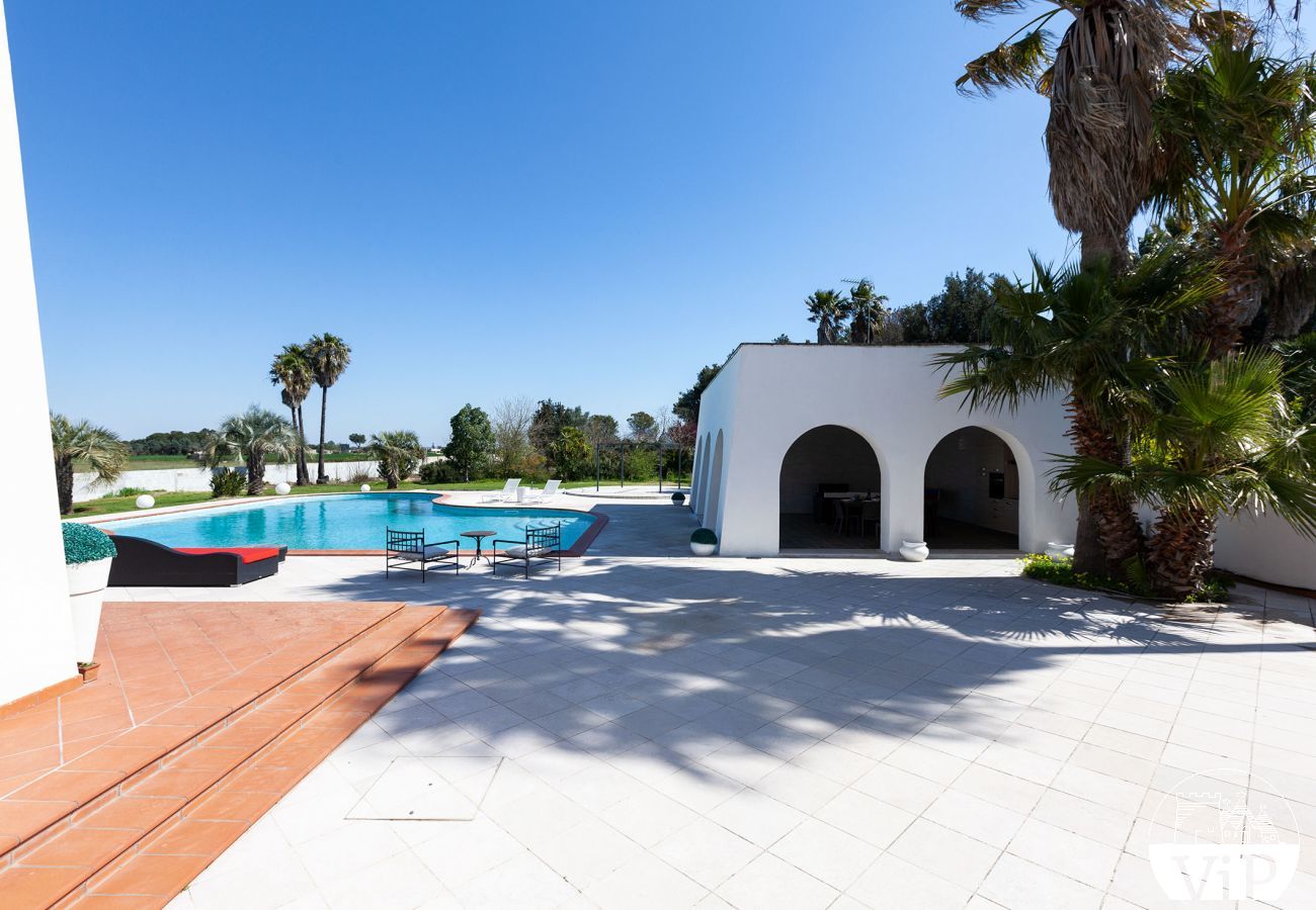 Villa à Galatina - Villa avec piscine, court de tennis, sauna, 6 chambres, m850