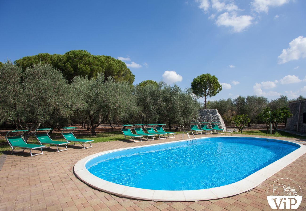 Villa à Corigliano d´Otranto - Grande villa de campagne avec piscine privée dans les Pouilles m340