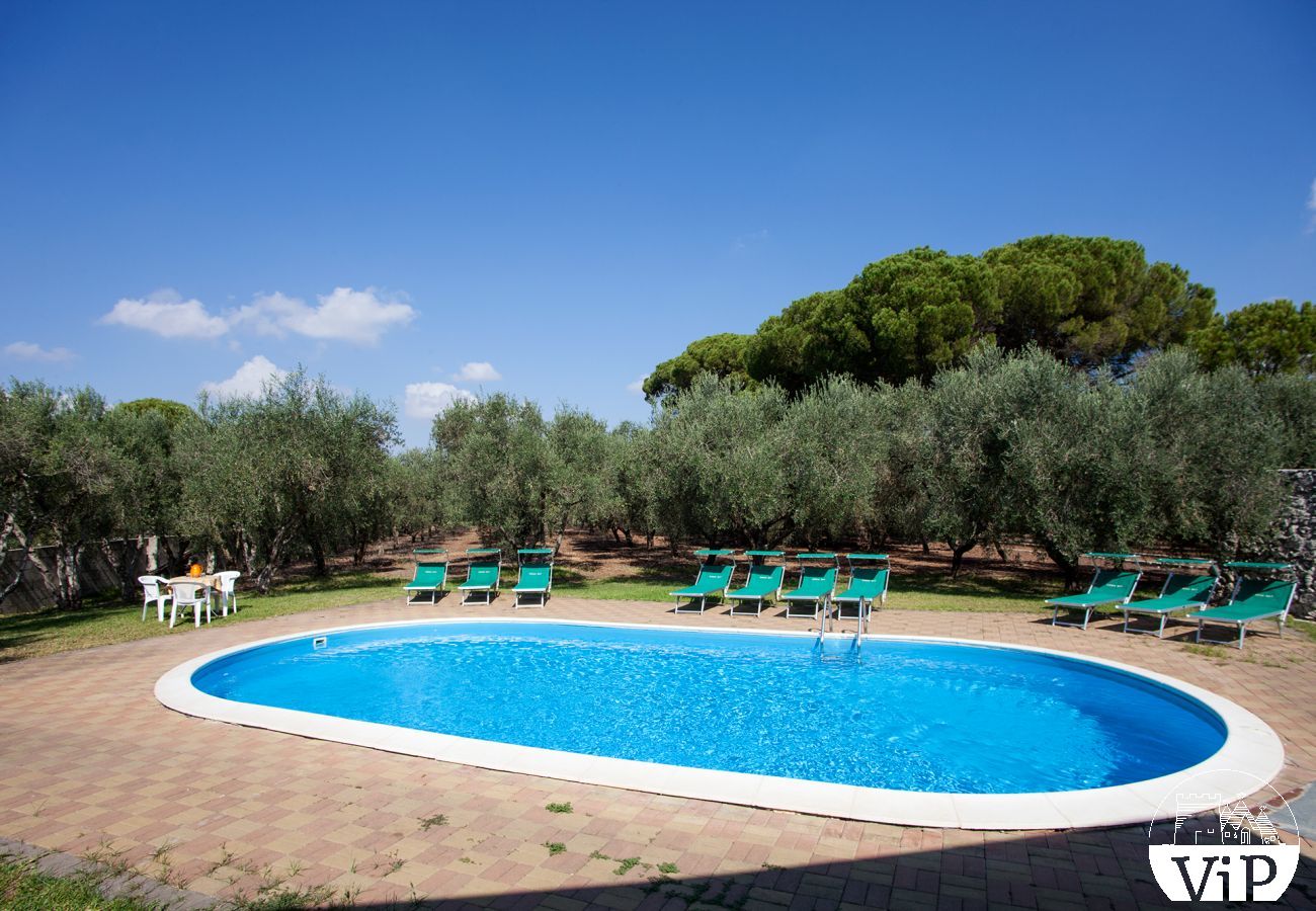 Villa à Corigliano d´Otranto - Grande villa de campagne avec piscine privée dans les Pouilles m340