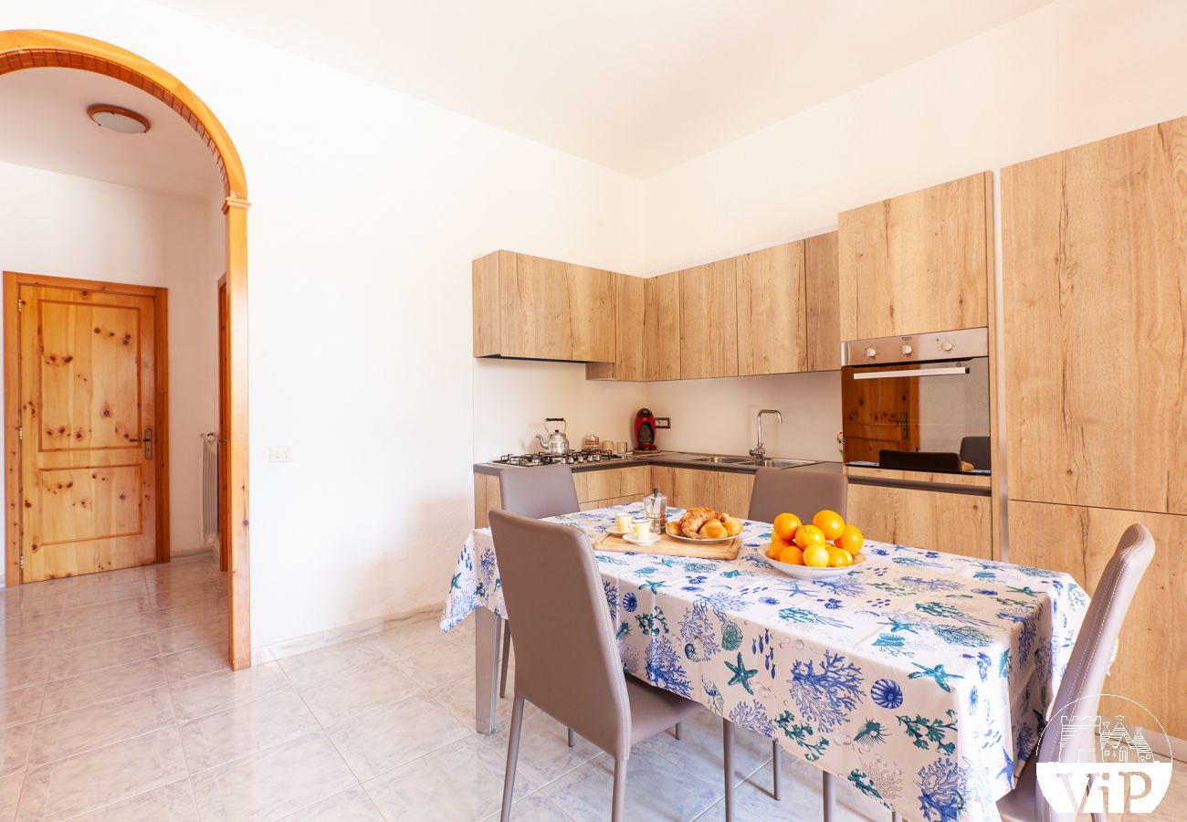 Villa à Collemeto - Villa avec piscine, 5 chambres, 3 salles de bains, barbecue, lave-linge, connexion WiFi, climatisation m565