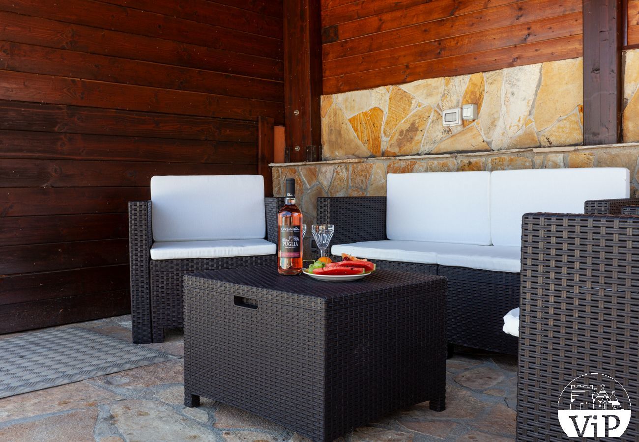 Villa à Collemeto - Villa avec piscine, 5 chambres, 3 salles de bains, barbecue, lave-linge, connexion WiFi, climatisation m565