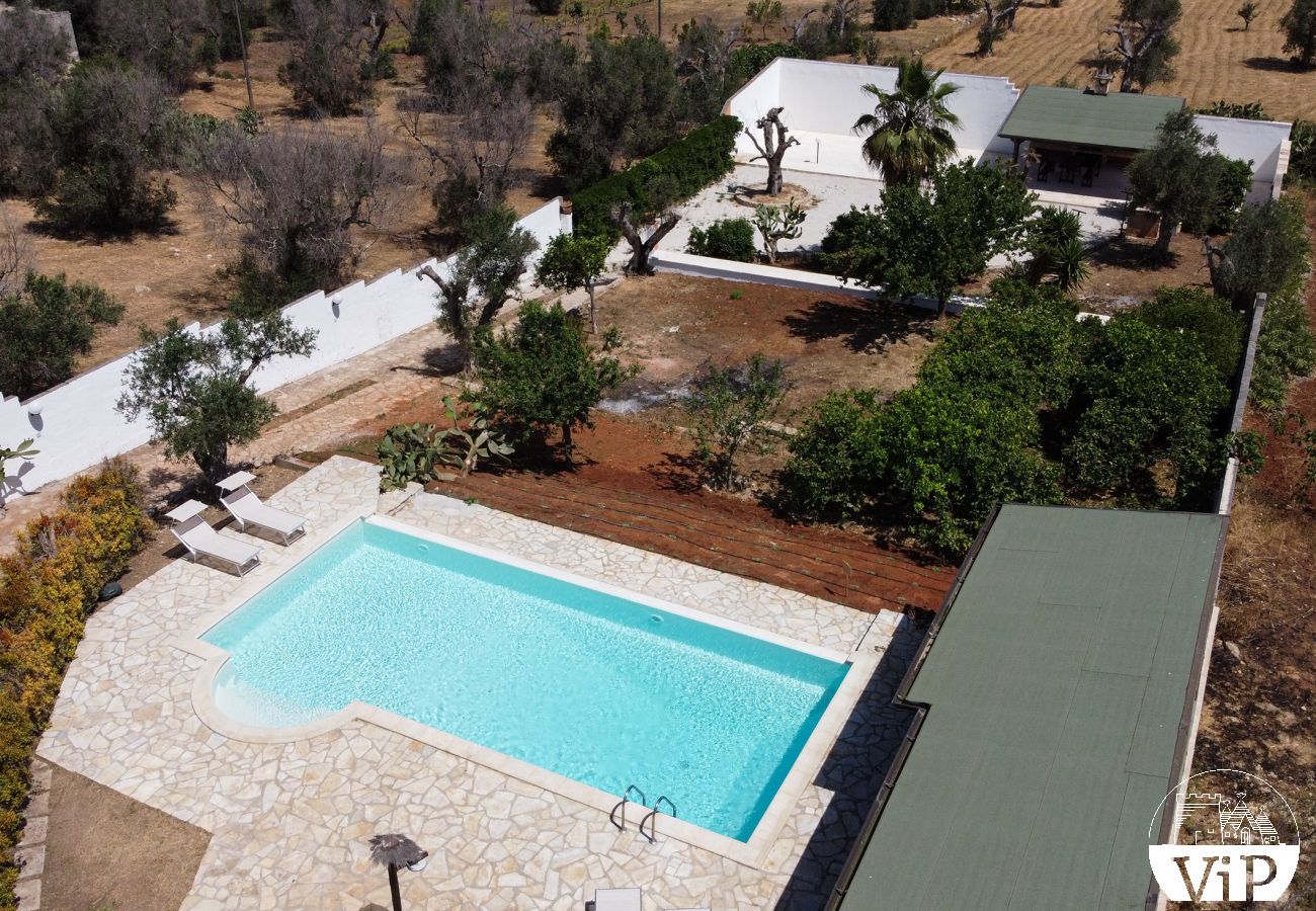 Villa à Collemeto - Villa avec piscine, 5 chambres, 3 salles de bains, barbecue, lave-linge, connexion WiFi, climatisation m565