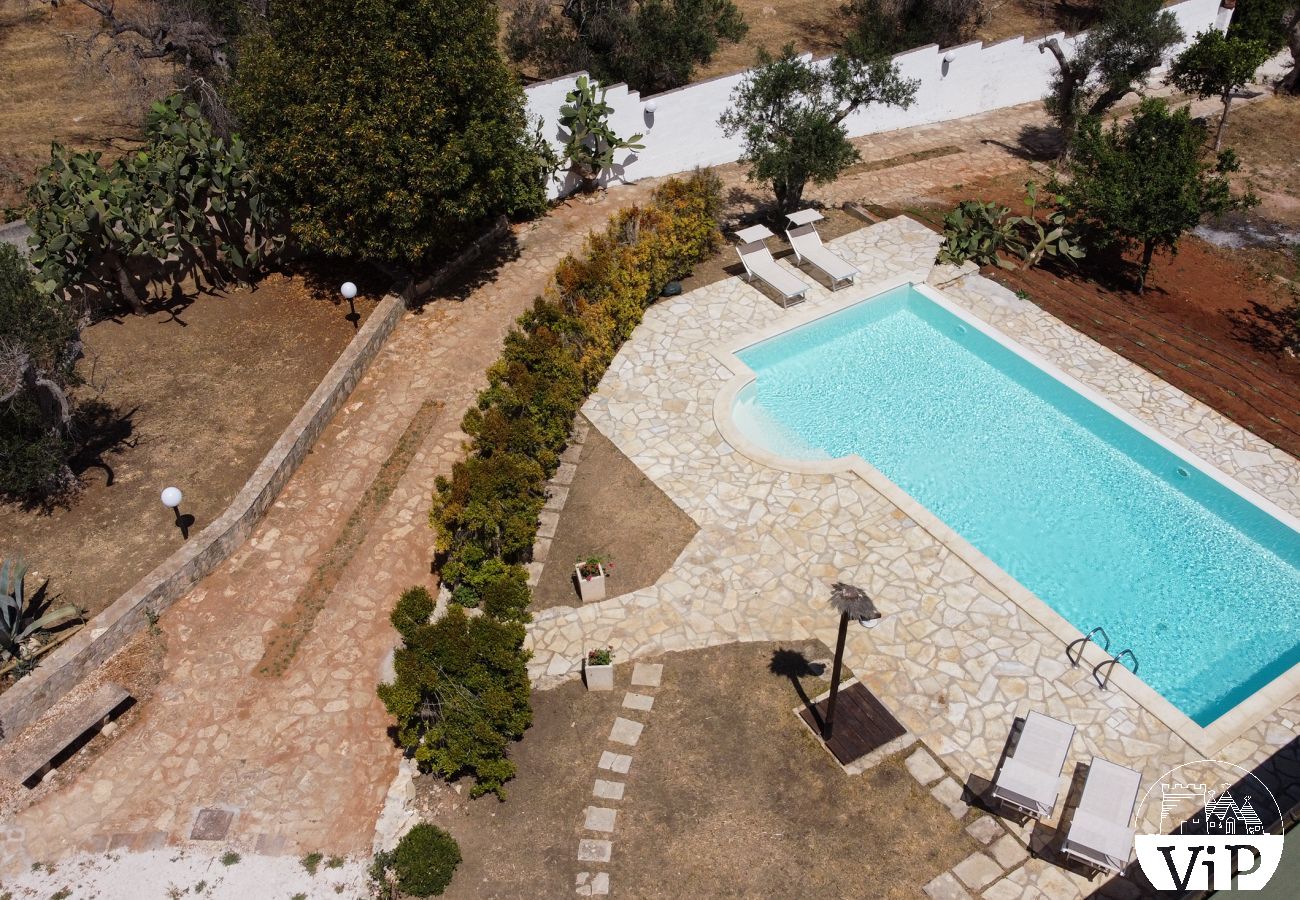 Villa à Collemeto - Villa avec piscine, 5 chambres, 3 salles de bains, barbecue, lave-linge, connexion WiFi, climatisation m565