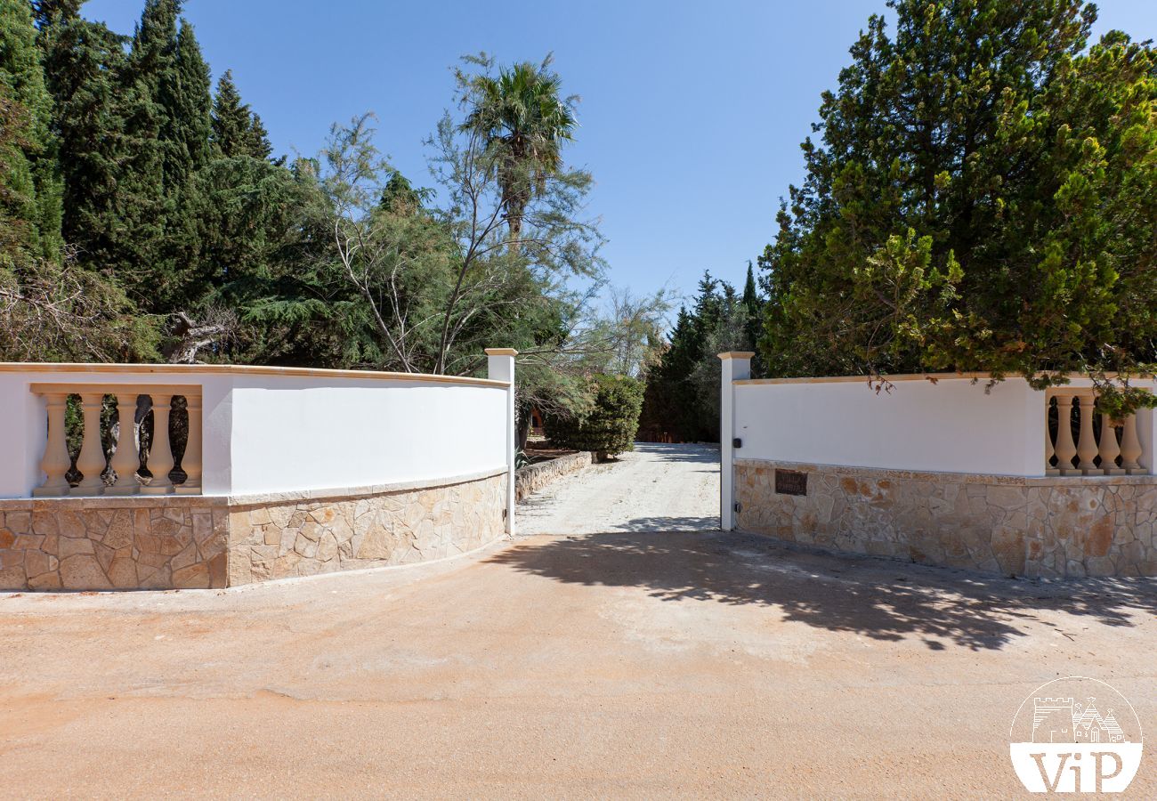 Villa à Collemeto - Villa avec piscine, 5 chambres, 3 salles de bains, barbecue, lave-linge, connexion WiFi, climatisation m565