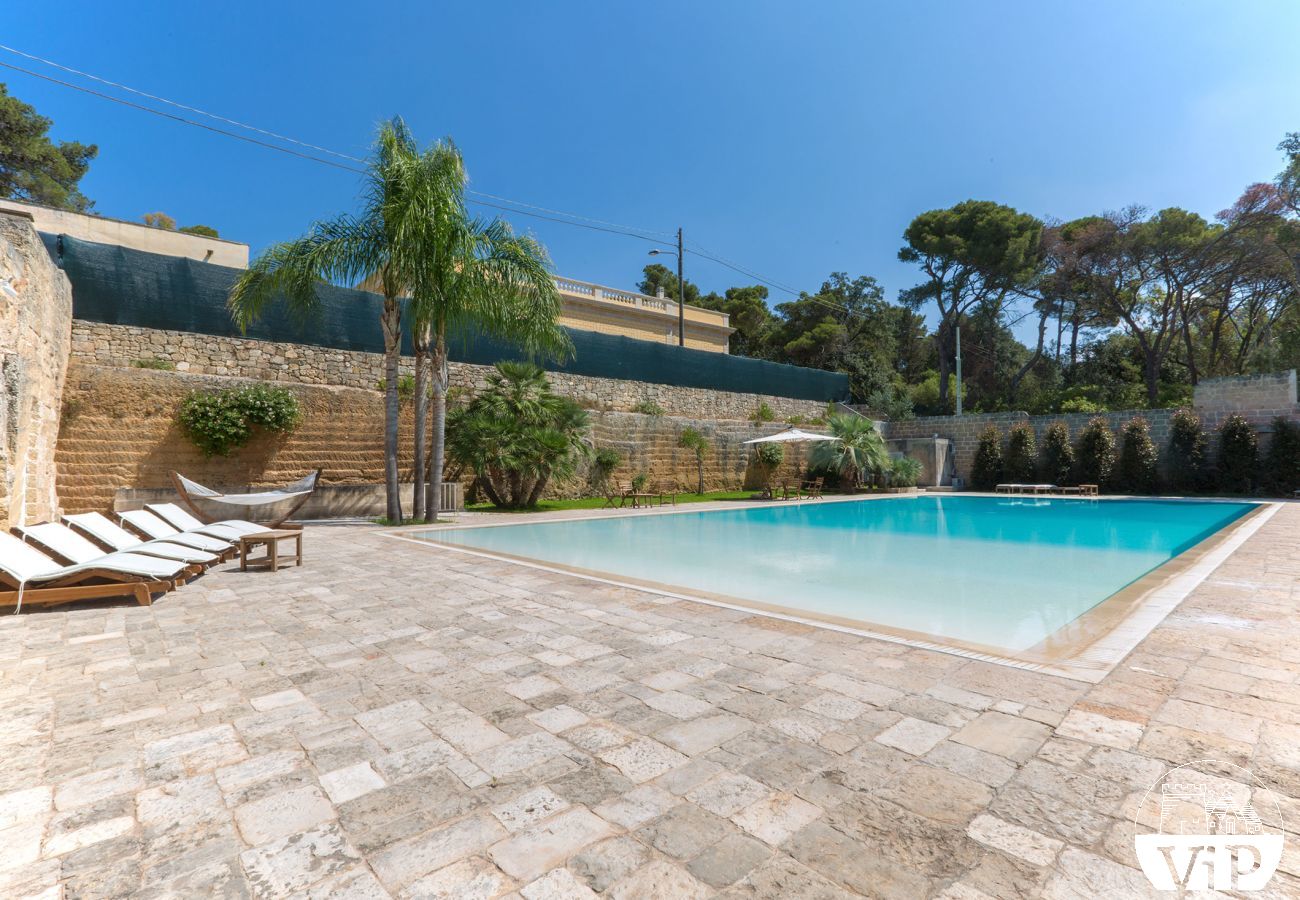 Villa à Santa Caterina - Villa à Santa Caterina avec grande piscine, court de tennis, terrain de football, zone de barbecue, m750