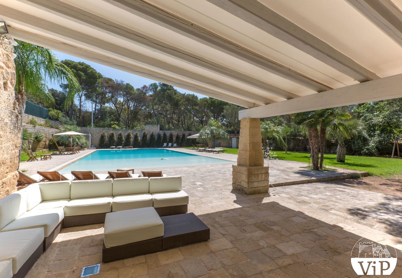 Villa à Santa Caterina - Villa à Santa Caterina avec grande piscine, court de tennis, terrain de football, zone de barbecue, m750