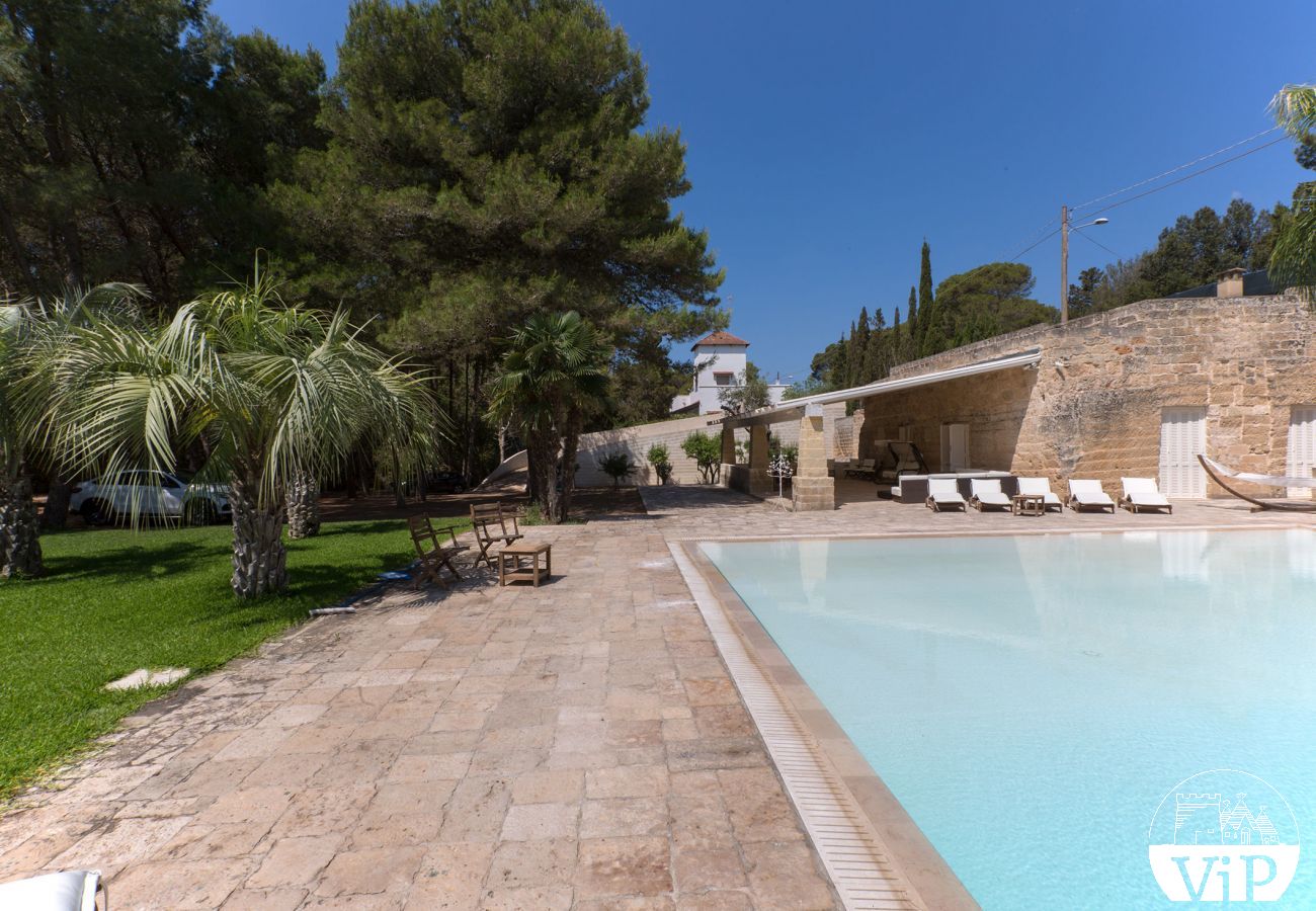 Villa à Santa Caterina - Villa à Santa Caterina avec grande piscine, court de tennis, terrain de football, zone de barbecue, m750